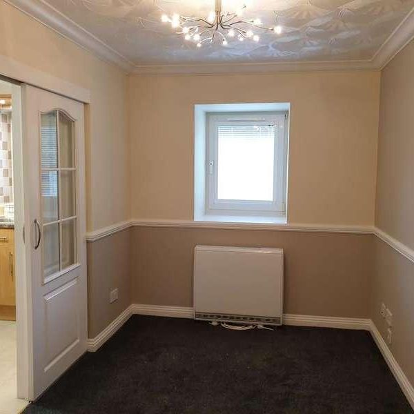 Gwern Avenue, Senghenydd, Caerphilly, CF83 - Photo 1