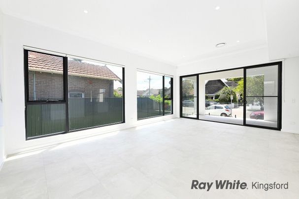 Stunning Five Bedroom Duplex - Photo 1