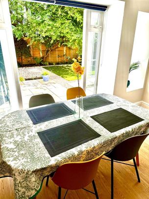 Redland Road, Bristol - Photo 1