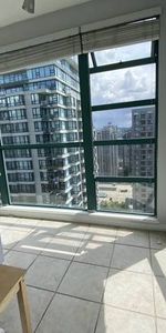 Amazing city and water view 2 bed 1den condo in Yaletown - Photo 4