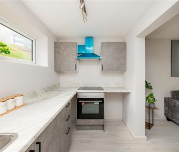 52 Longland Way, High Wycombe - Photo 1