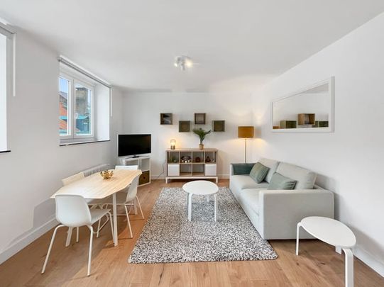 Appartement te huur - Photo 1