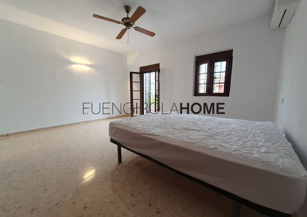 Ref 19790 – **LONG TERM RENTAL** -Great opportunity to live in the best urbanization in Fuengirola: PUEBLO LOPEZ