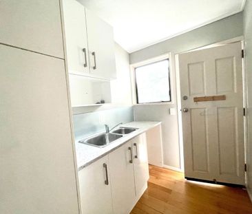 3 Bedrooms, Pt England - Photo 6