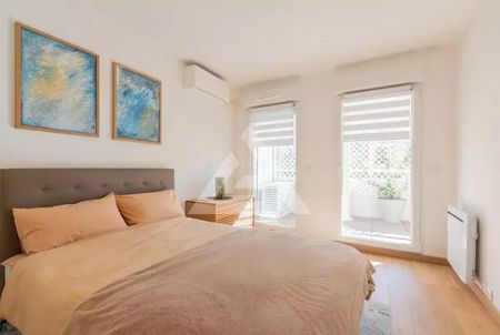 Location Appartement 2 pièces 55m² BEAUSOLEIL 06240 - Photo 4