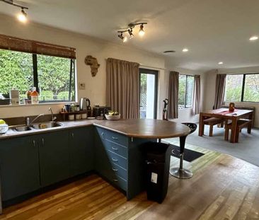 Large Family home for rent - $850 per week - Photo 1