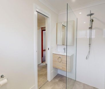 2/197 George Street, East Maitland NSW 2323 - Photo 2