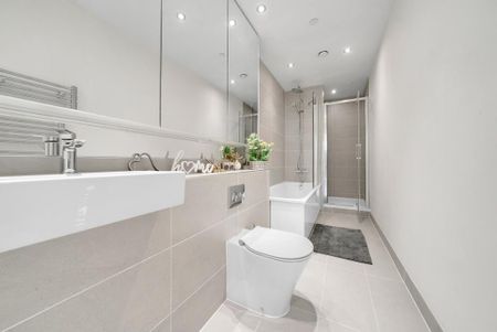 3 bedroom apartment to rent - Photo 4