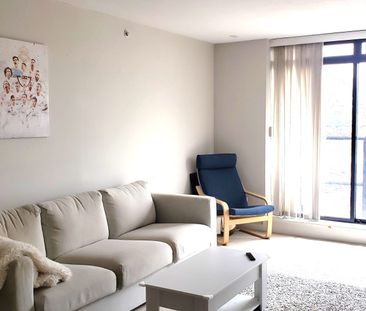 $2,000 / 1br – 737ft2 – Open concept layout – 1 bed + Den w/ 1 bath... - Photo 1
