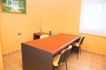 Luxury Villa for rent in Chiva, Spain - Photo 4