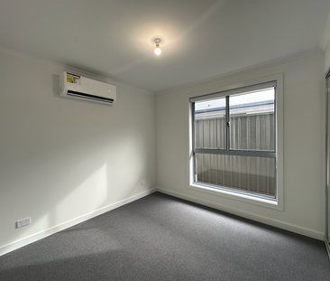 15 Barritt Road, Munno Para Downs SA 5115 - House For Rent | Domain - Photo 5