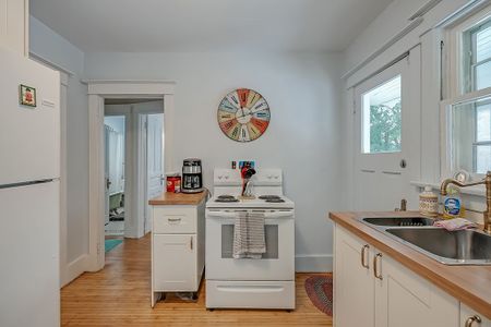 For Lease - 1415 Lakeshore Road, Burlington, Ontario - Photo 5