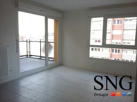 T1 REMIS A NEUF AVEC TERRASSE ET PARKING - Photo 5