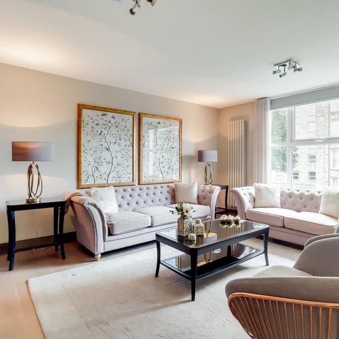 3 bedroom flat to rent - Photo 1