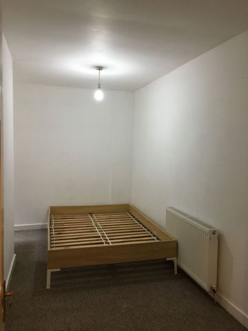 Flat 2, 47 Brighton Grove, Manchester, M14 - Photo 2