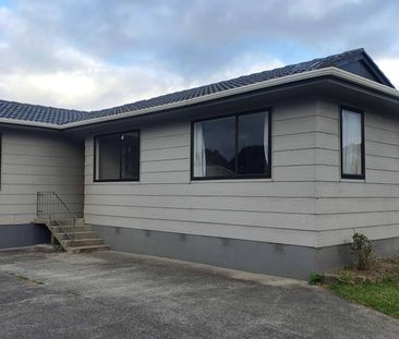 3 Bedroom Home - Photo 3