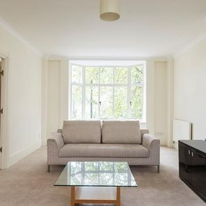 5 bedroom flat to rent - Photo 2