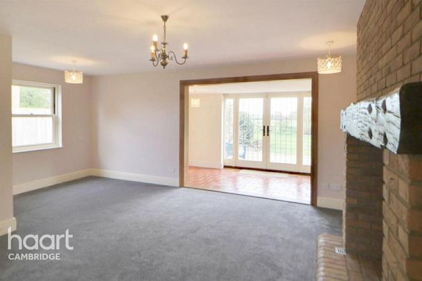 4 bedroom detached house to rent - Photo 1