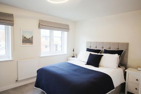 3 bedroom semi-detached house to rent - Photo 5