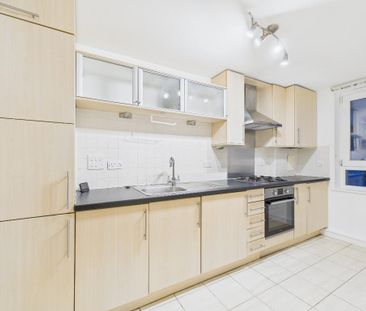 3 bedroom flat to rent - Photo 5