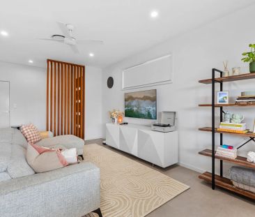 For Lease | Luxury Townhome in Serenity Green Estate, Helensvale - Photo 1