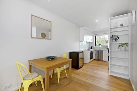 Unit 11/7 Barnsbury Road, South Yarra. - Photo 3