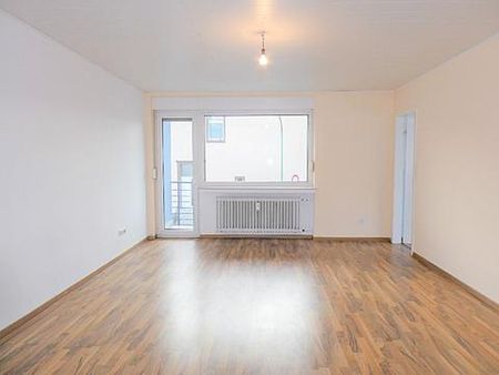 Frisch renovierte ca. 75m² große 3-Zimmerwohnung mit Balkon und Tageslichtbad in Hagen- Kabel - Foto 3