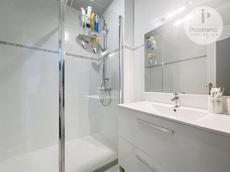 Location Appartement 2 pièces 42m² - Photo 3