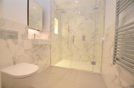 3 bedroom apartment to rent - Photo 5