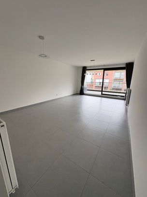 Recent modern appartement in hartje Overijse - Photo 1
