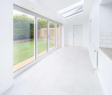3 bedroom detached house to rent - Photo 5