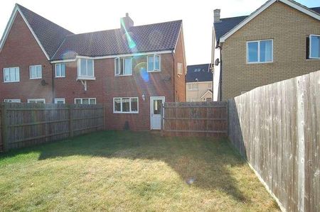 Elmcroft Close, Beck Row, Bury St Edmunds, Suffolk, IP28 - Photo 4