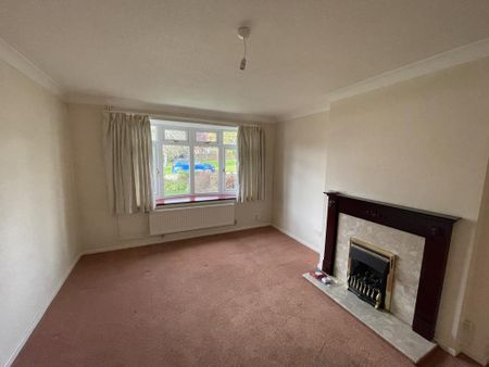 3 bedroom semi-detached house to rent - Photo 5