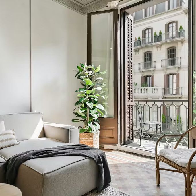 Carrer de la Diputació, Barcelona, Catalonia 08009 - Foto 1