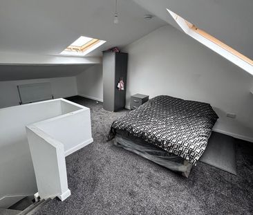 Room in a Shared House, Hmo Knowle Road, B11 - Photo 3