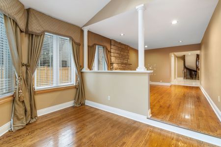 For Lease - 154 Flushing Avenue, Vaughan, Ontario - Photo 4