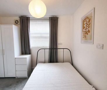 2 bedroom house share to rent - Photo 1