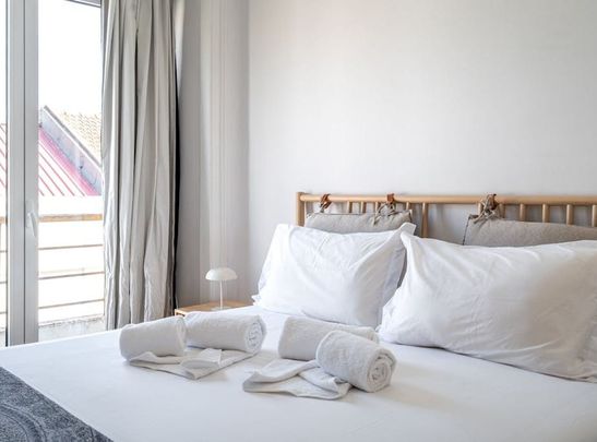 Rua Carlos Ribeiro, Lisbon, Lisbon 1170-077 - Photo 1