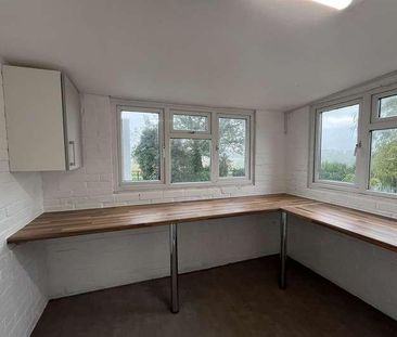 Ellisfield, Hampshire, RG25 - Photo 4