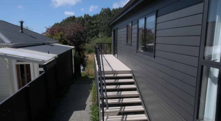 Warm, new 3brm home in Broadbay - pet friendly! - Photo 5