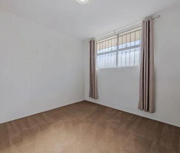 Tidy Unit in Terrific Location - Photo 3