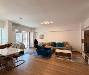 3 camere de inchiriat | Cartier Francez | Parcare subterana inclusa - Fotografie 3