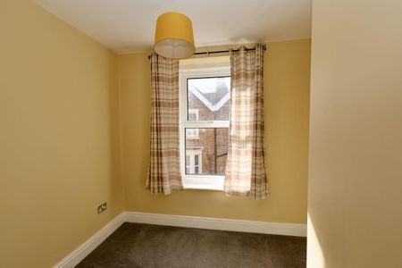 Roath Road - Photo 3