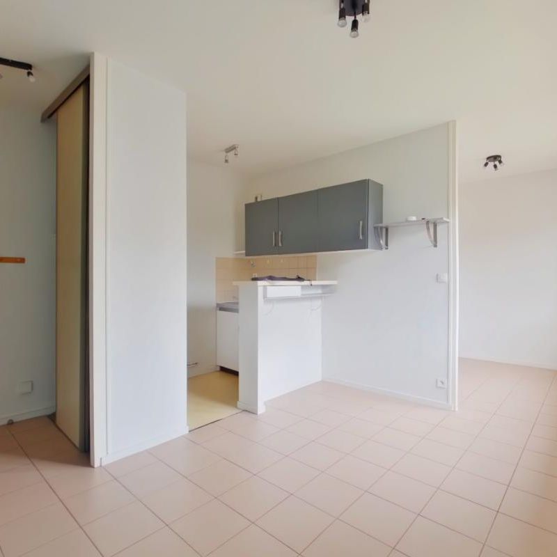 Location Appartement 1 pièce 23m² POITIERS 86000 - Photo 1
