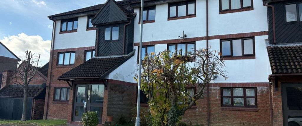 1 bedroom flat to rent - Photo 1