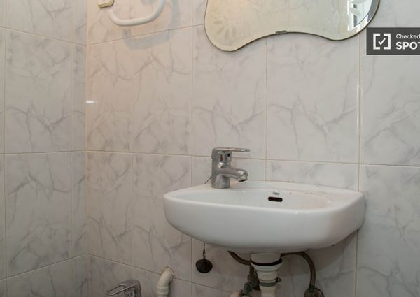 barcelona, Catalonia 08042