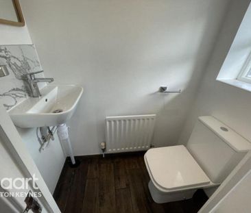 3 bedroom semi-detached house to rent - Photo 2