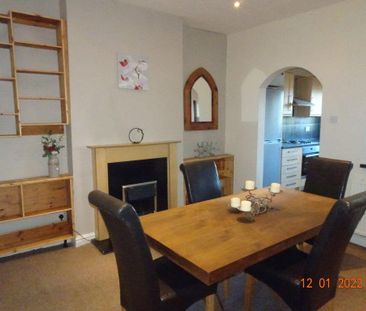 3 bedroom terraced house to rent - Photo 3