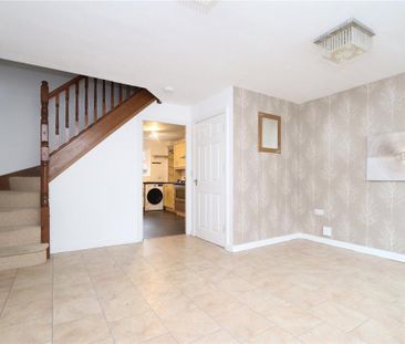 4 bedroom terraced house to rent - Photo 1