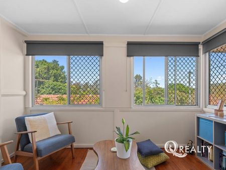 Close to Transport, Perfect for Professionals! - Photo 3